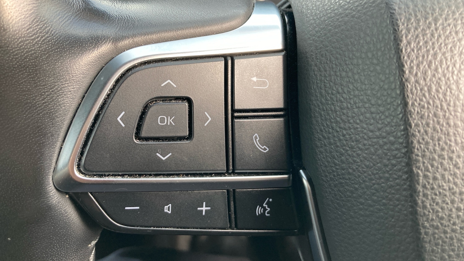 Used Toyota Highlander 2021 for sale - 76640763: Photo 32