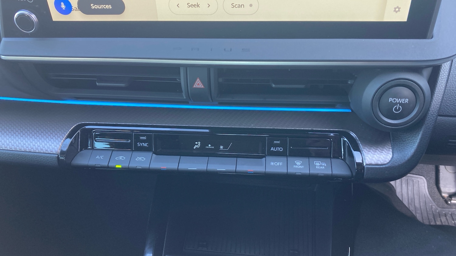 Used Toyota Prius 2024 for sale - 77729736: Photo 32