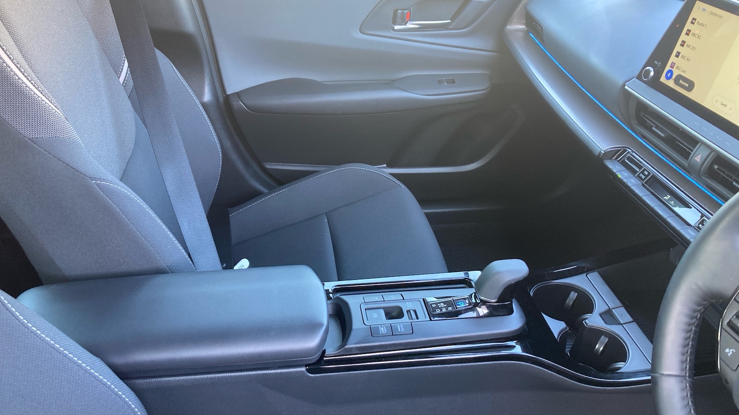 Used Toyota Prius 2024 for sale - 77729736: Photo 38