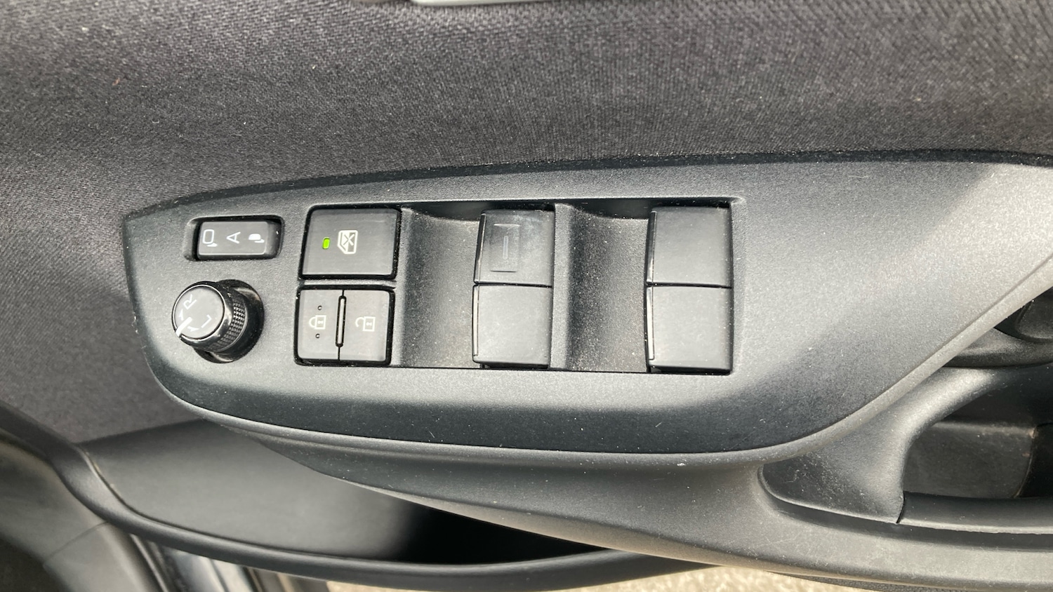 Used Toyota Yaris Cross 2023 for sale - 78010926: Photo 30