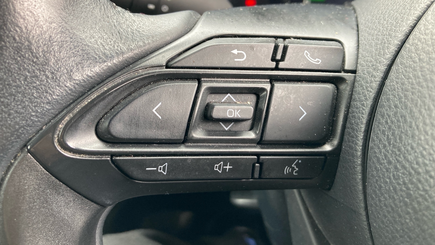 Used Toyota Yaris Cross 2023 for sale - 78010926: Photo 39