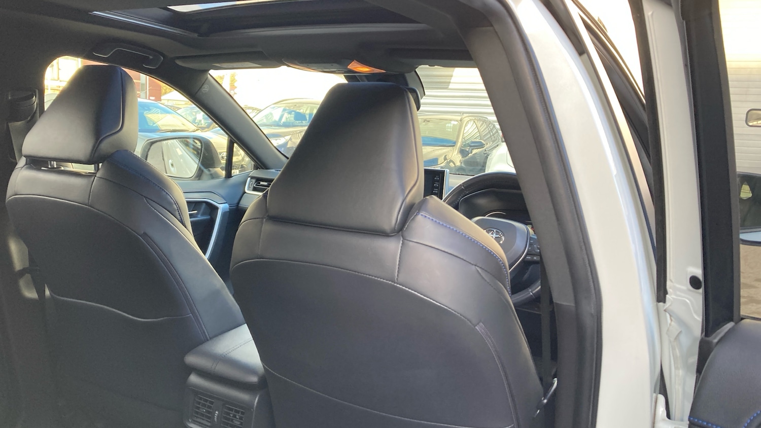 Used Toyota RAV4 2019 for sale - 77951393: Photo 20