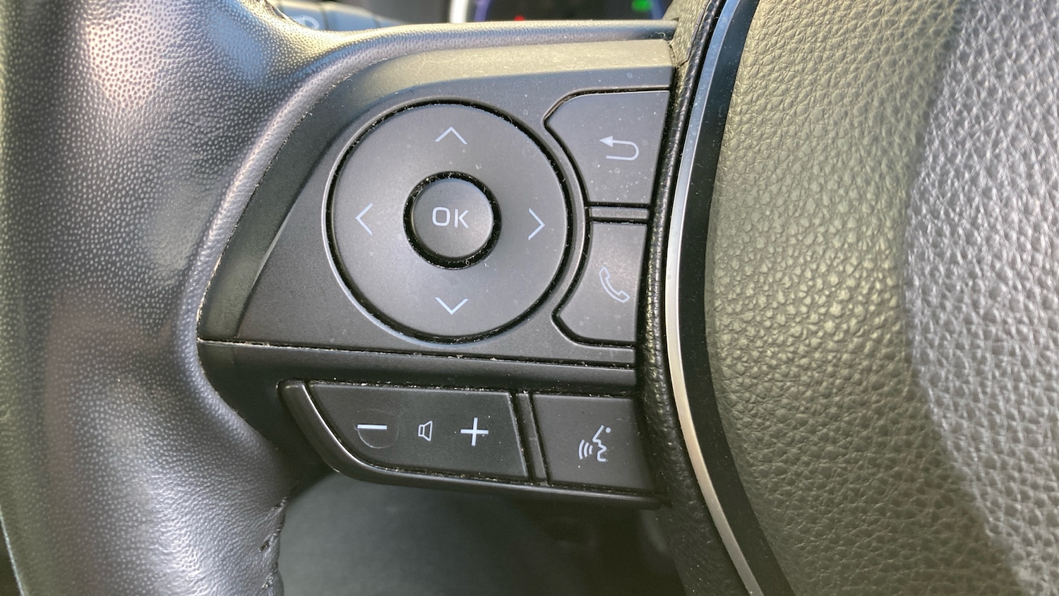 Used Toyota RAV4 2019 for sale - 77951393: Photo 31