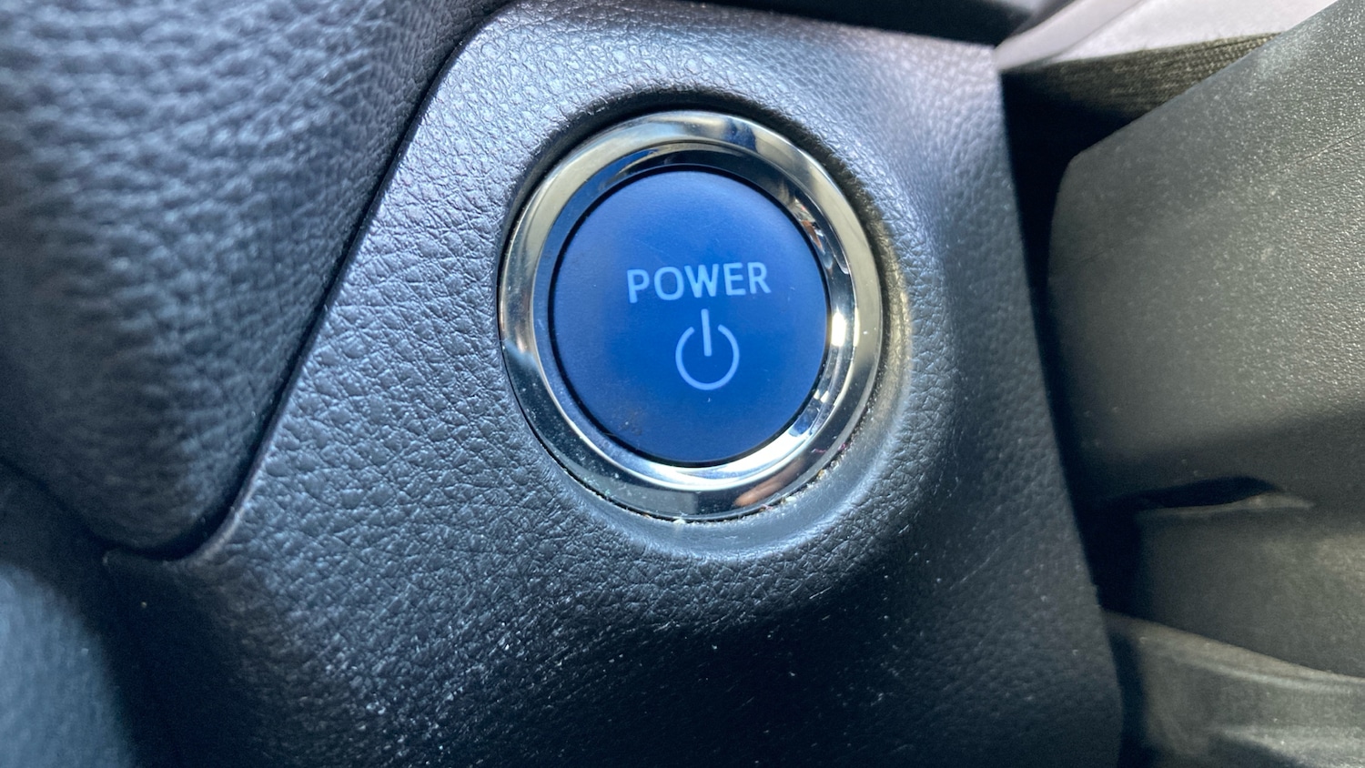 Used Toyota RAV4 2019 for sale - 77951393: Photo 35