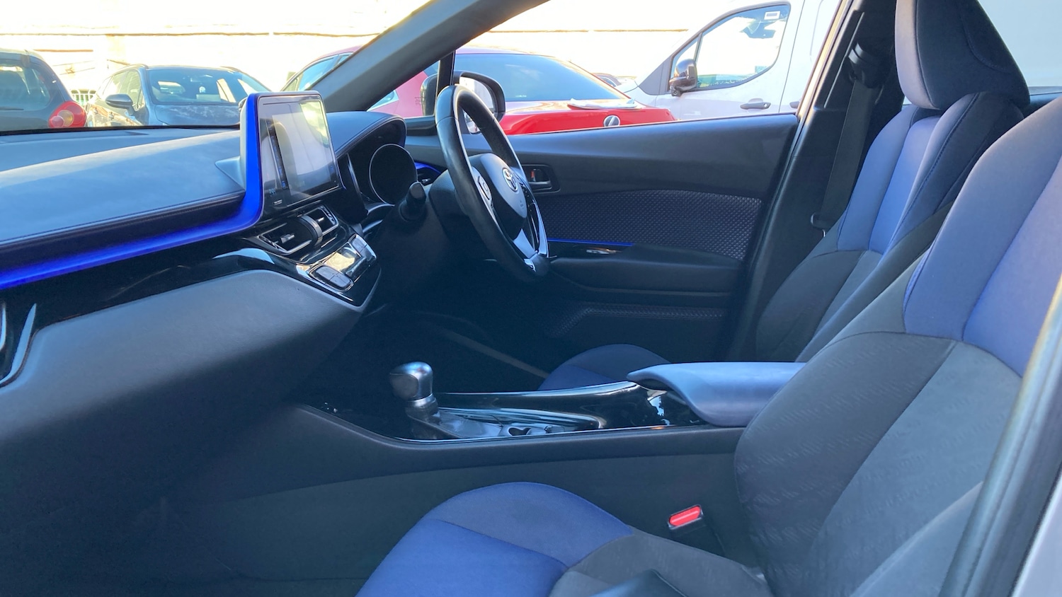 Used Toyota C-HR 2017 for sale - 77618824: Photo 10