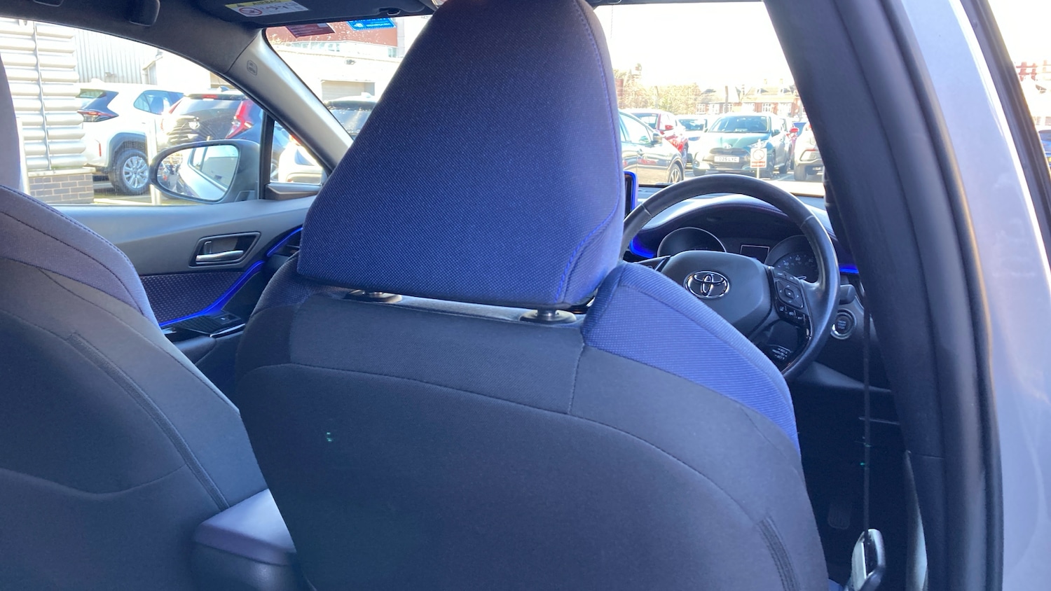 Used Toyota C-HR 2017 for sale - 77618824: Photo 20