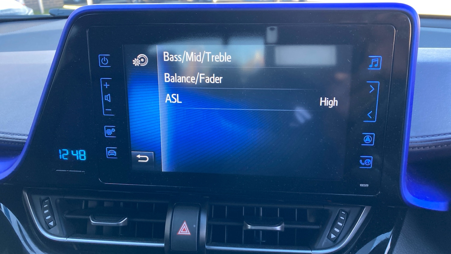 Used Toyota C-HR 2017 for sale - 77618824: Photo 29