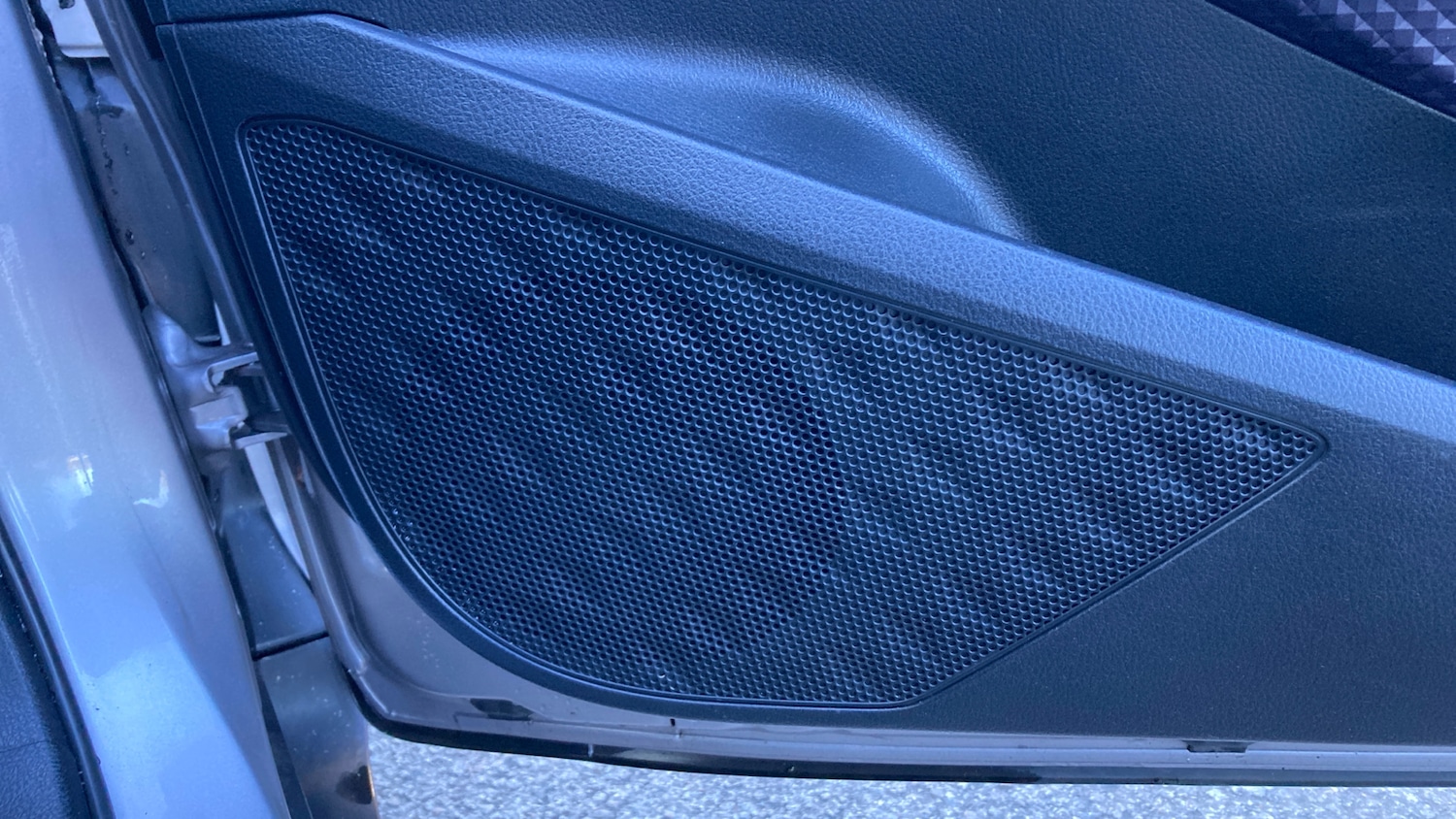 Used Toyota C-HR 2017 for sale - 77618824: Photo 33