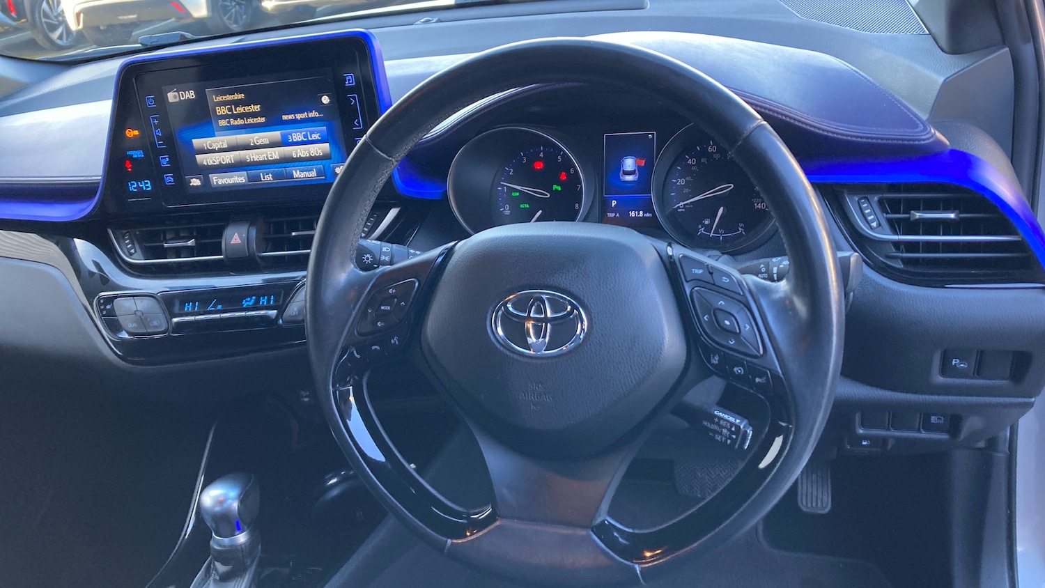 Used Toyota C-HR 2017 for sale - 77618824: Photo 6