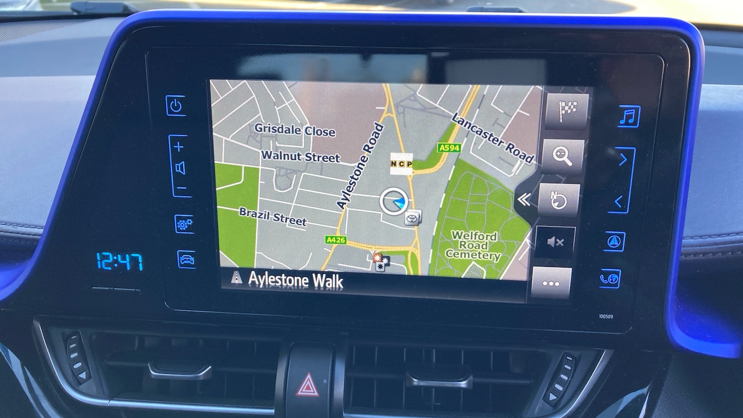 Used Toyota C-HR 2017 for sale - 77618824: Photo 7