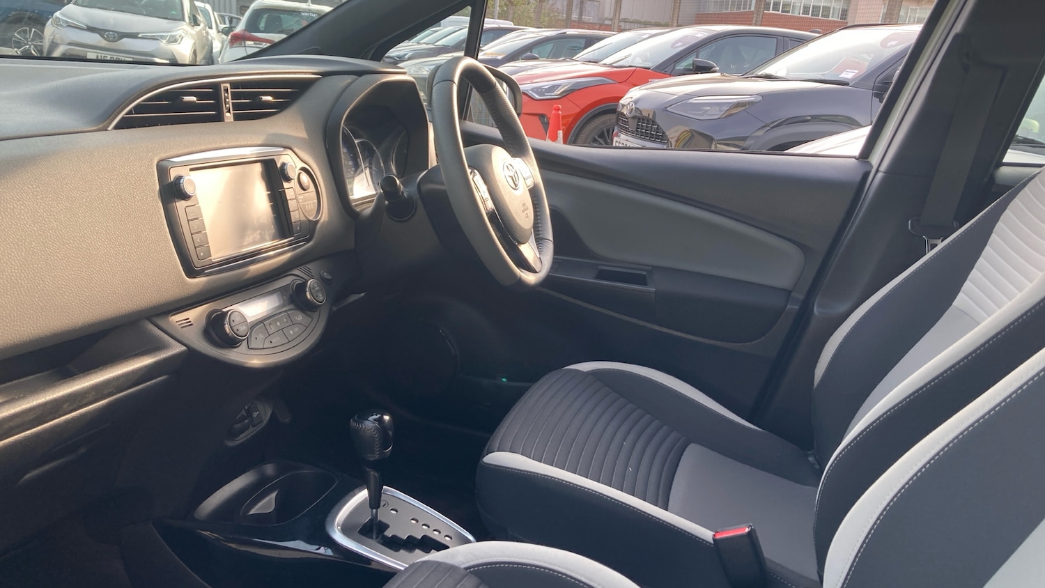 Used Toyota Yaris 2016 for sale - 77983571: Photo 10