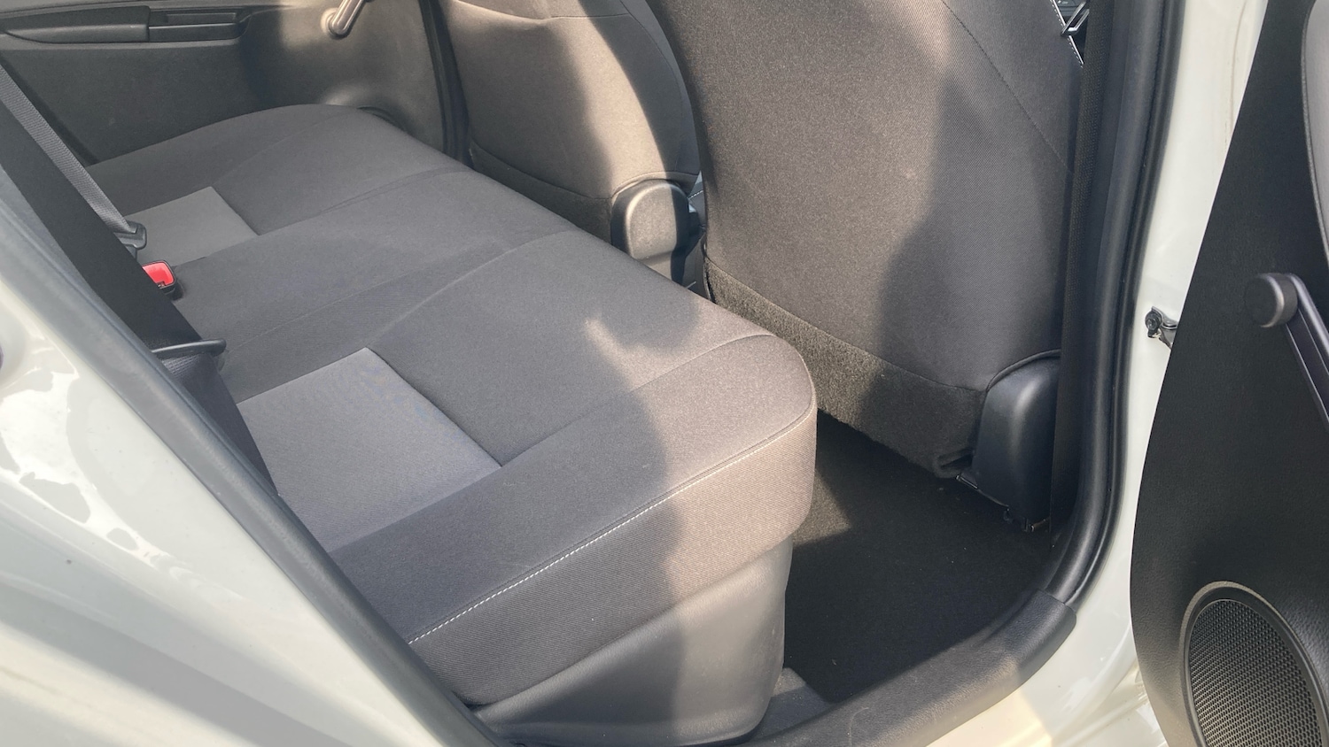 Used Toyota Yaris 2016 for sale - 77983571: Photo 12