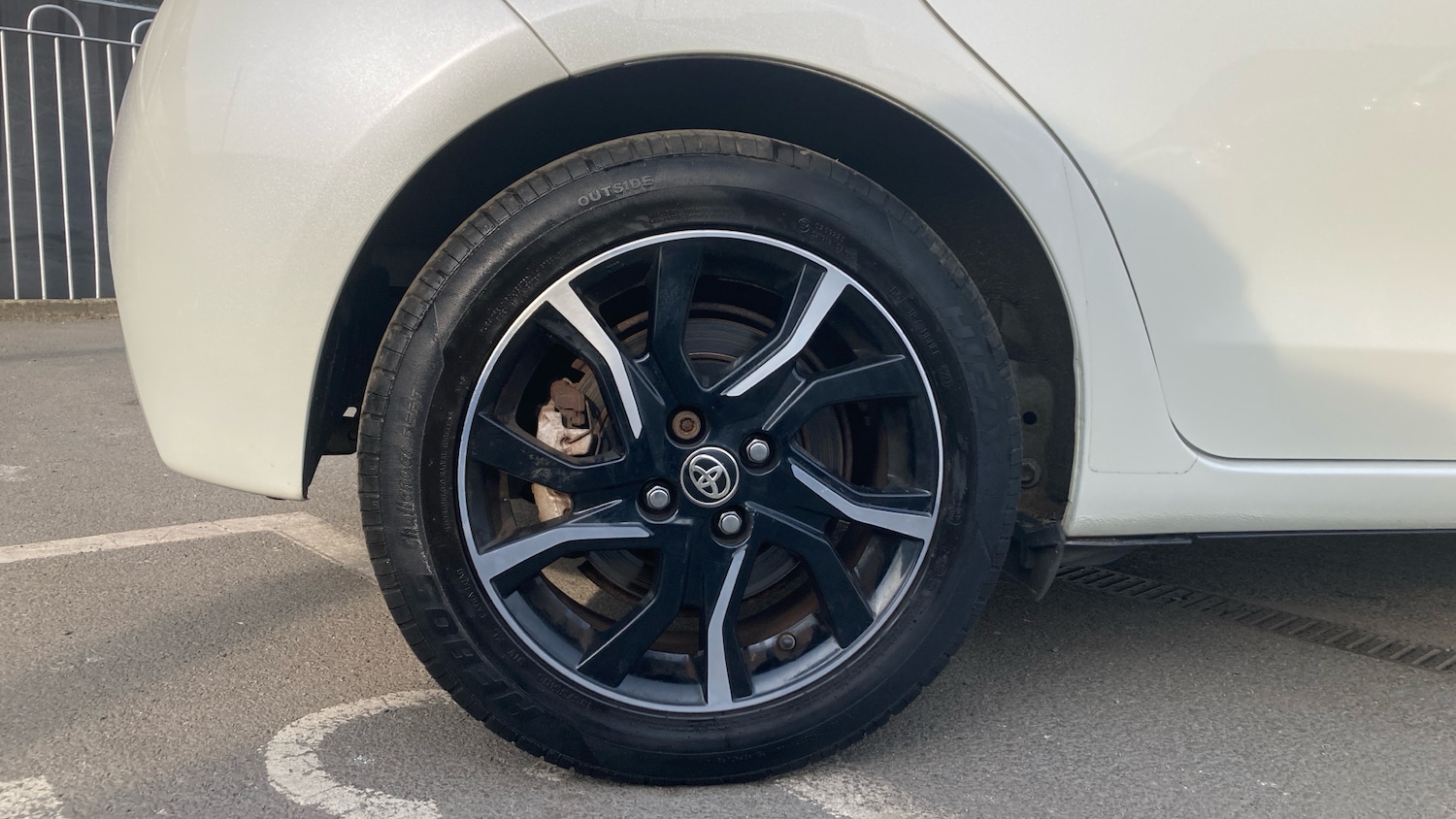 Used Toyota Yaris 2016 for sale - 77983571: Photo 18