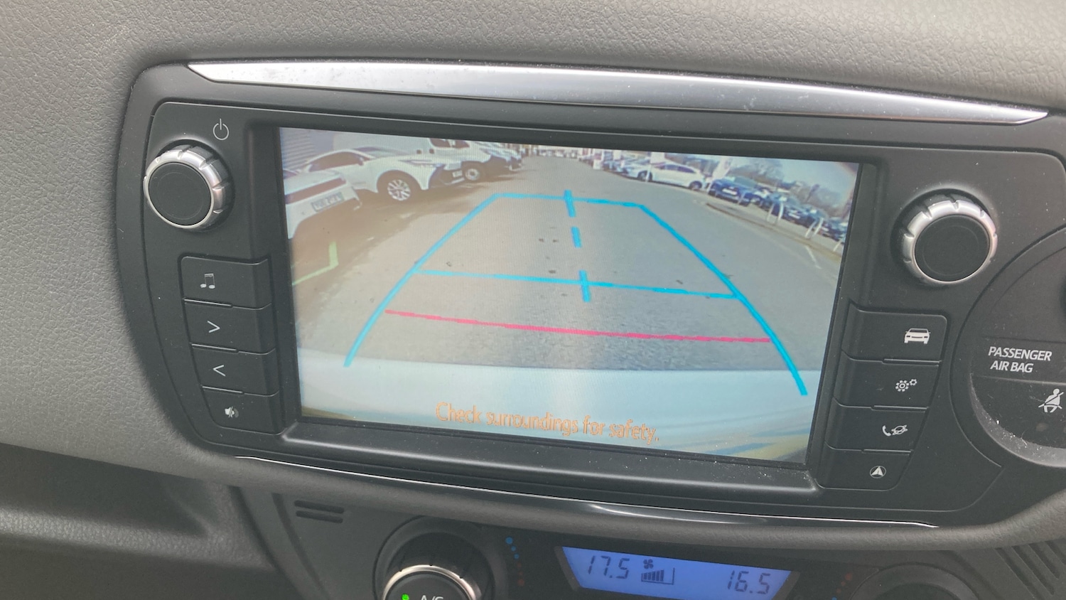 Used Toyota Yaris 2016 for sale - 77983571: Photo 25