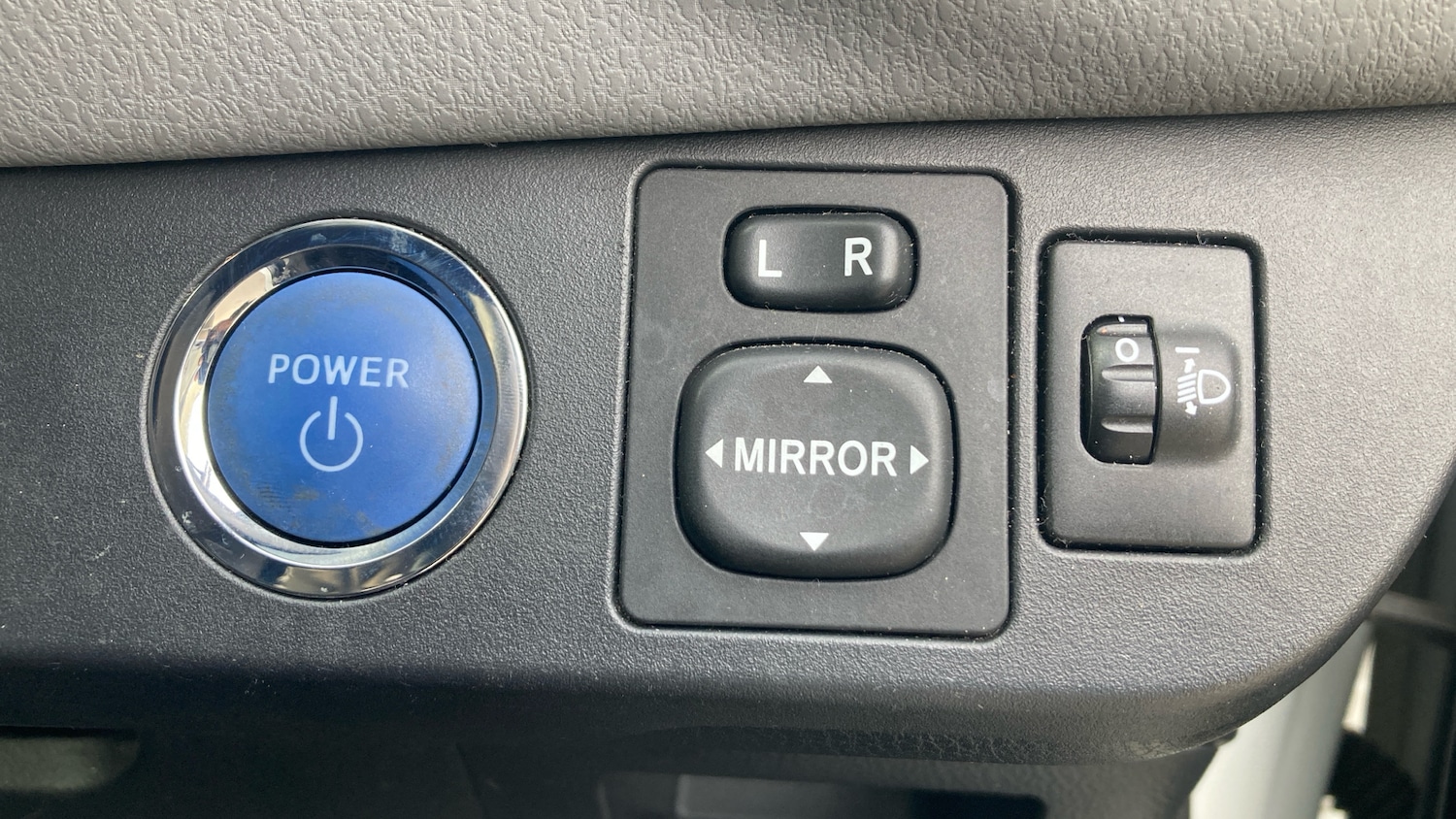 Used Toyota Yaris 2016 for sale - 77983571: Photo 38