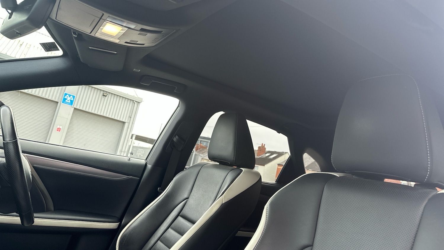 Used Lexus RX 2022 for sale - 77983876: Photo 44