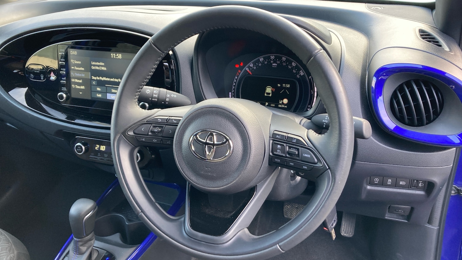 Used Toyota Aygo X 2023 for sale - 76640826: Photo 8