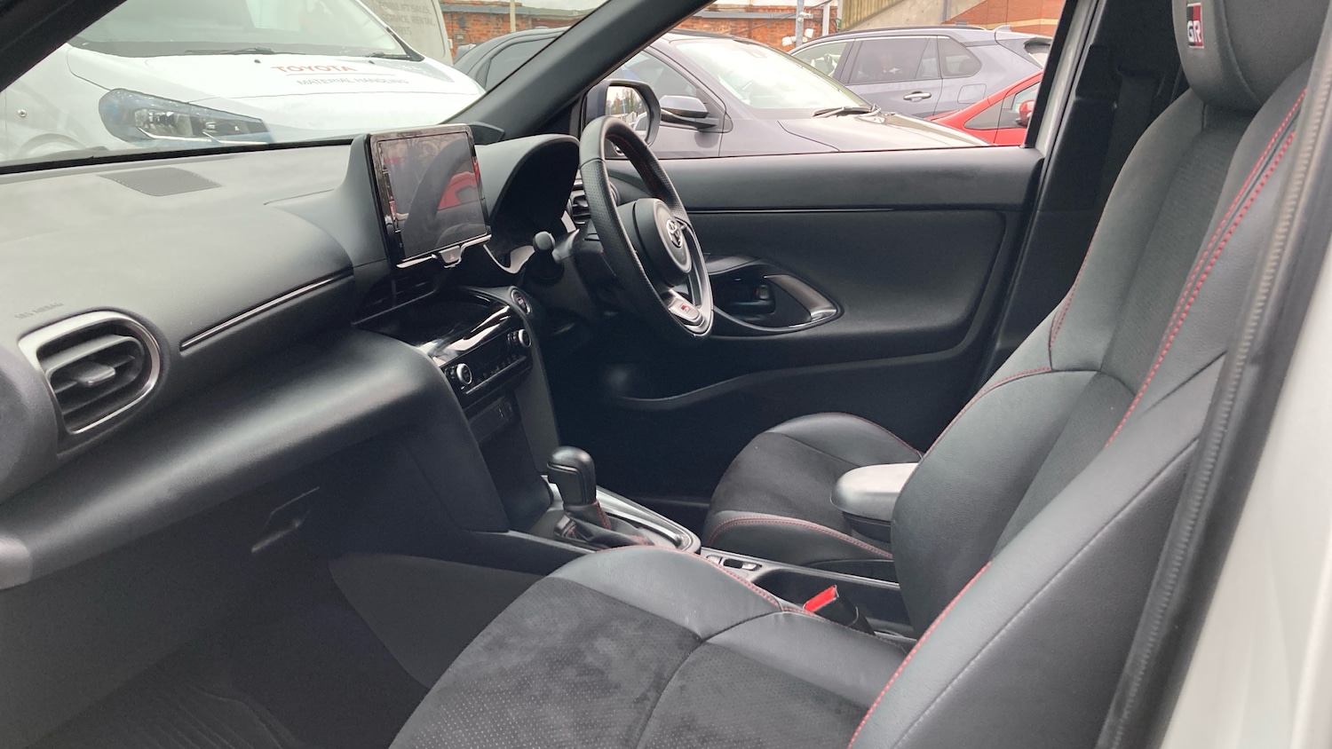 Used Toyota Yaris Cross 2023 for sale - 77311296: Photo 10