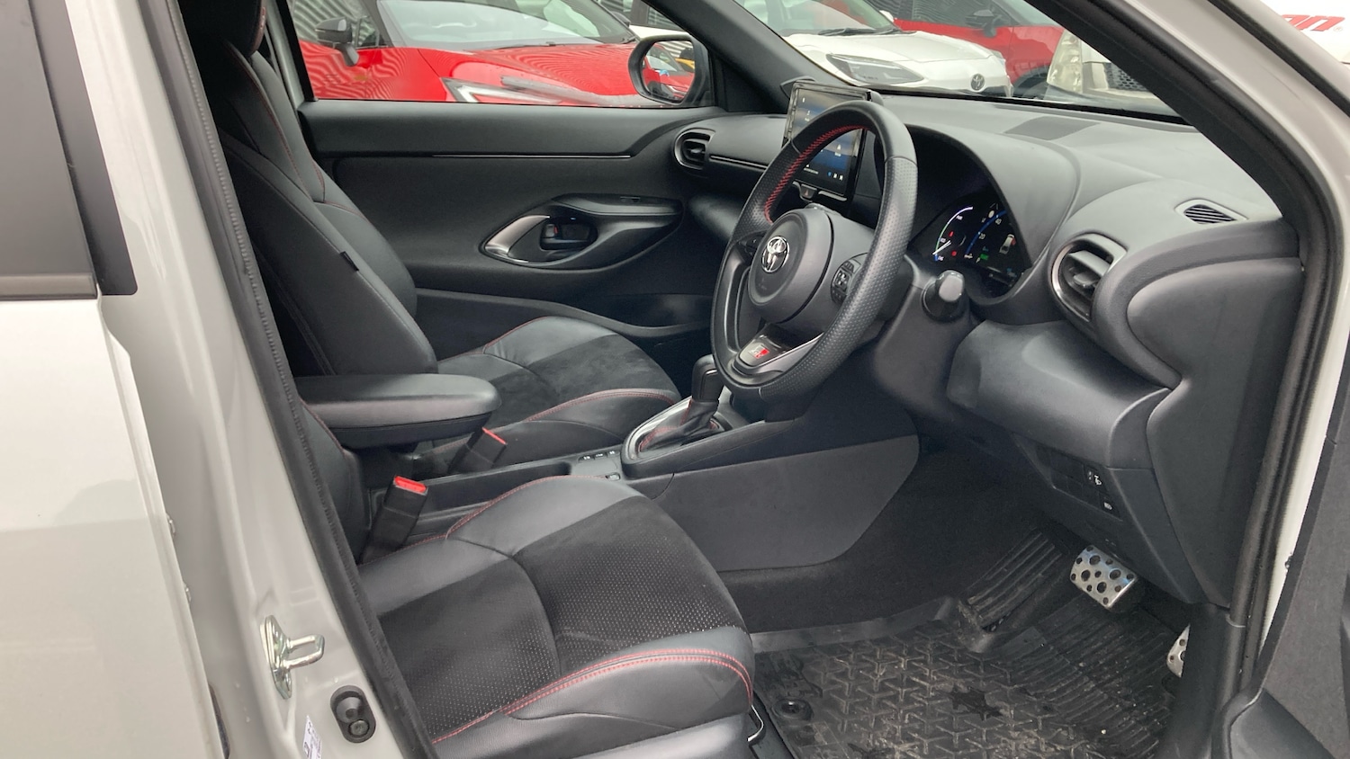 Used Toyota Yaris Cross 2023 for sale - 77311296: Photo 11