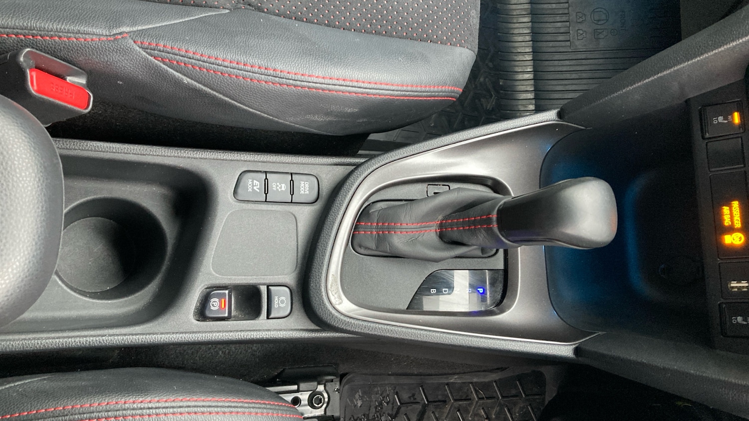 Used Toyota Yaris Cross 2023 for sale - 77311296: Photo 37