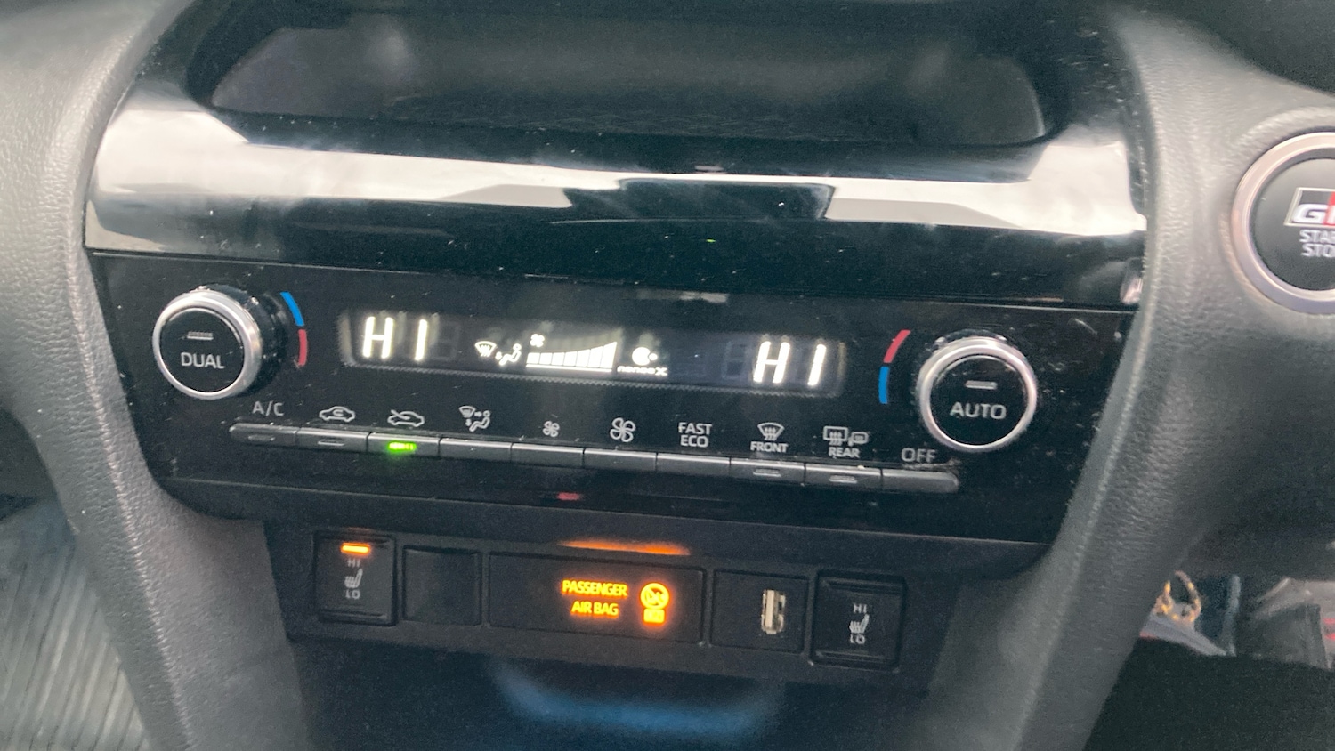 Used Toyota Yaris Cross 2023 for sale - 77311296: Photo 38