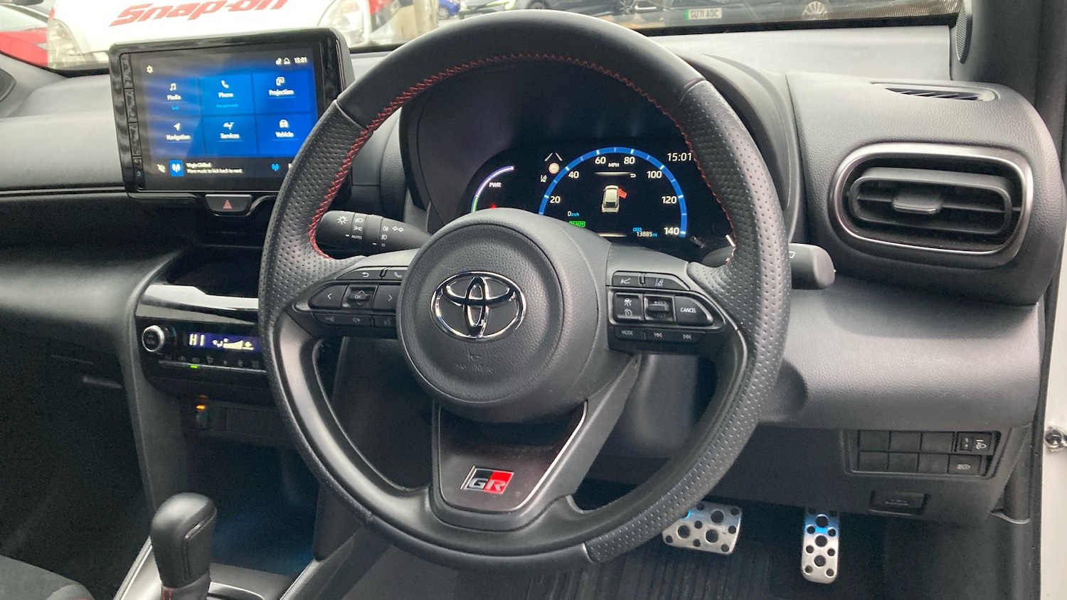 Used Toyota Yaris Cross 2023 for sale - 77311296: Photo 8