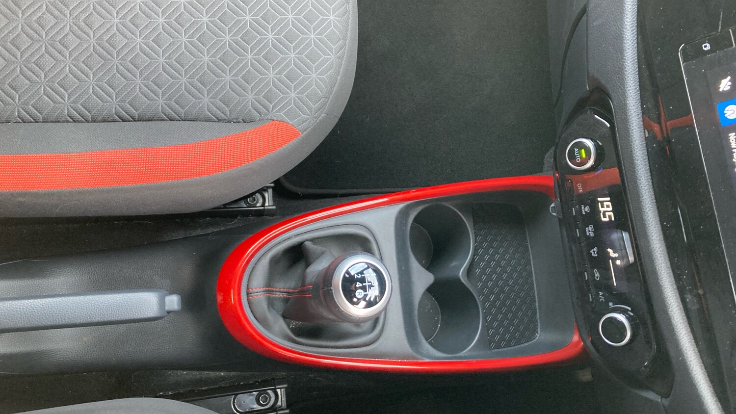 Used Toyota Aygo X 2024 for sale - 77903821: Photo 31