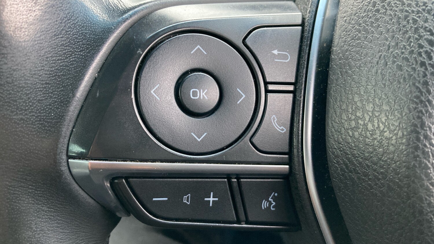 Used Toyota Camry 2019 for sale - 78149851: Photo 39