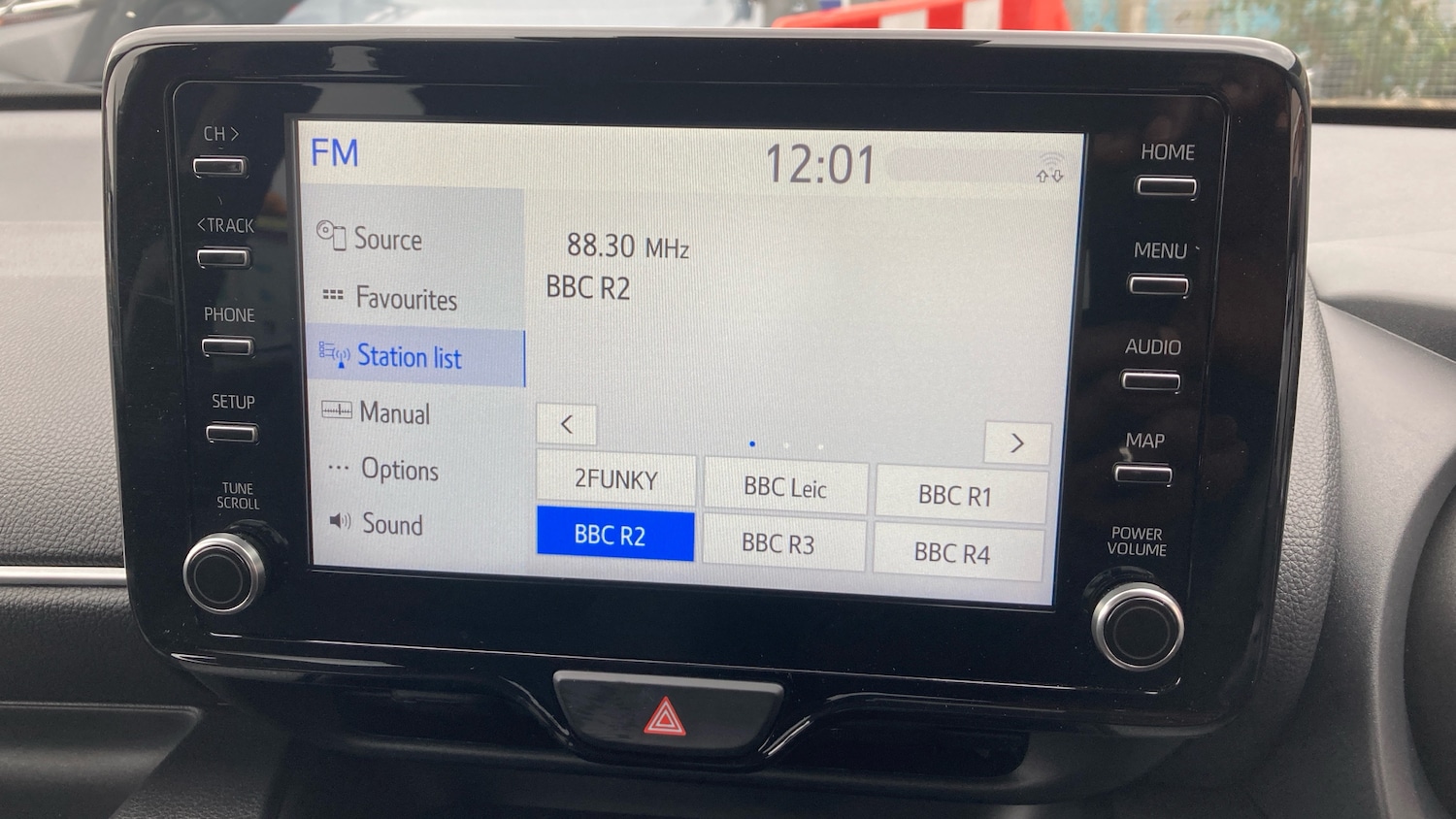 Used Toyota Yaris 2022 for sale - 76104605: Photo 24
