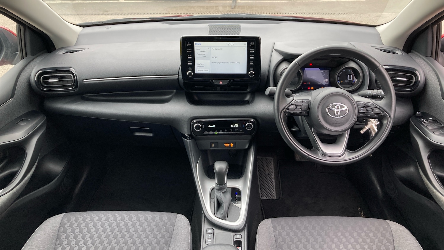 Used Toyota Yaris 2022 for sale - 76104605: Photo 5