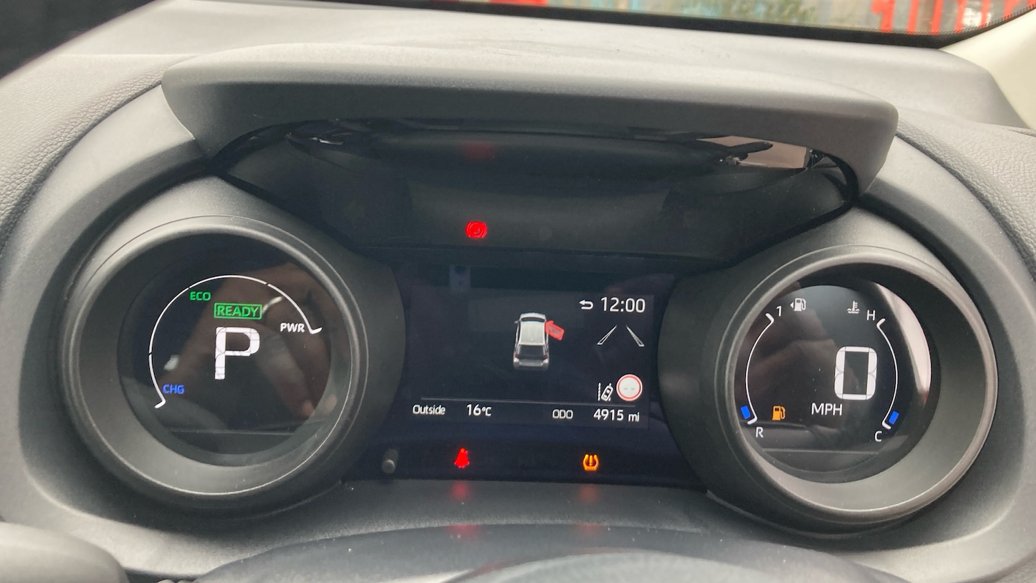 Used Toyota Yaris 2022 for sale - 76104605: Photo 9