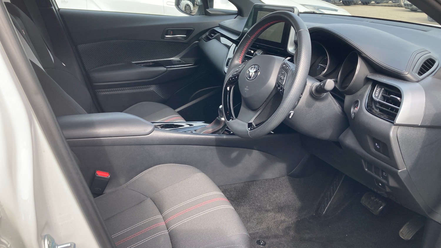 Used Toyota C-HR 2023 for sale - 78081604: Photo 11