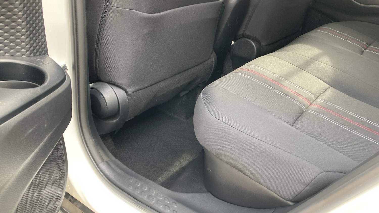 Used Toyota C-HR 2023 for sale - 78081604: Photo 13