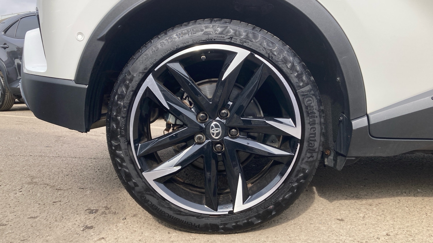 Used Toyota C-HR 2023 for sale - 78081604: Photo 18