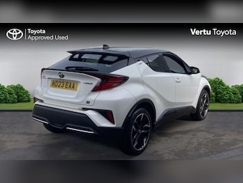 Used Toyota C-HR 2023 for sale - 78081604: Photo