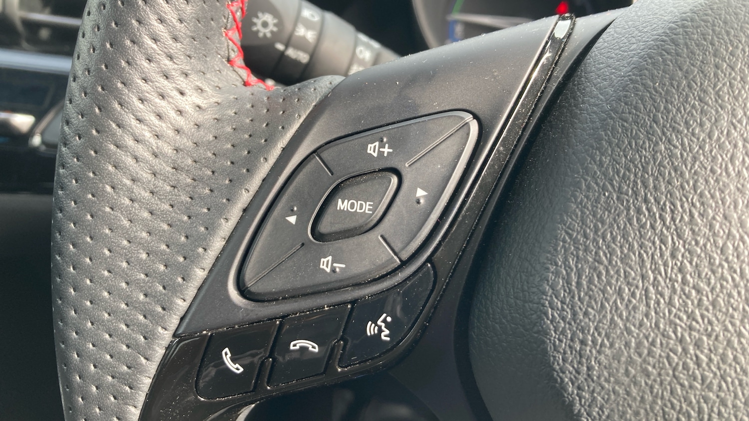 Used Toyota C-HR 2023 for sale - 78081604: Photo 33