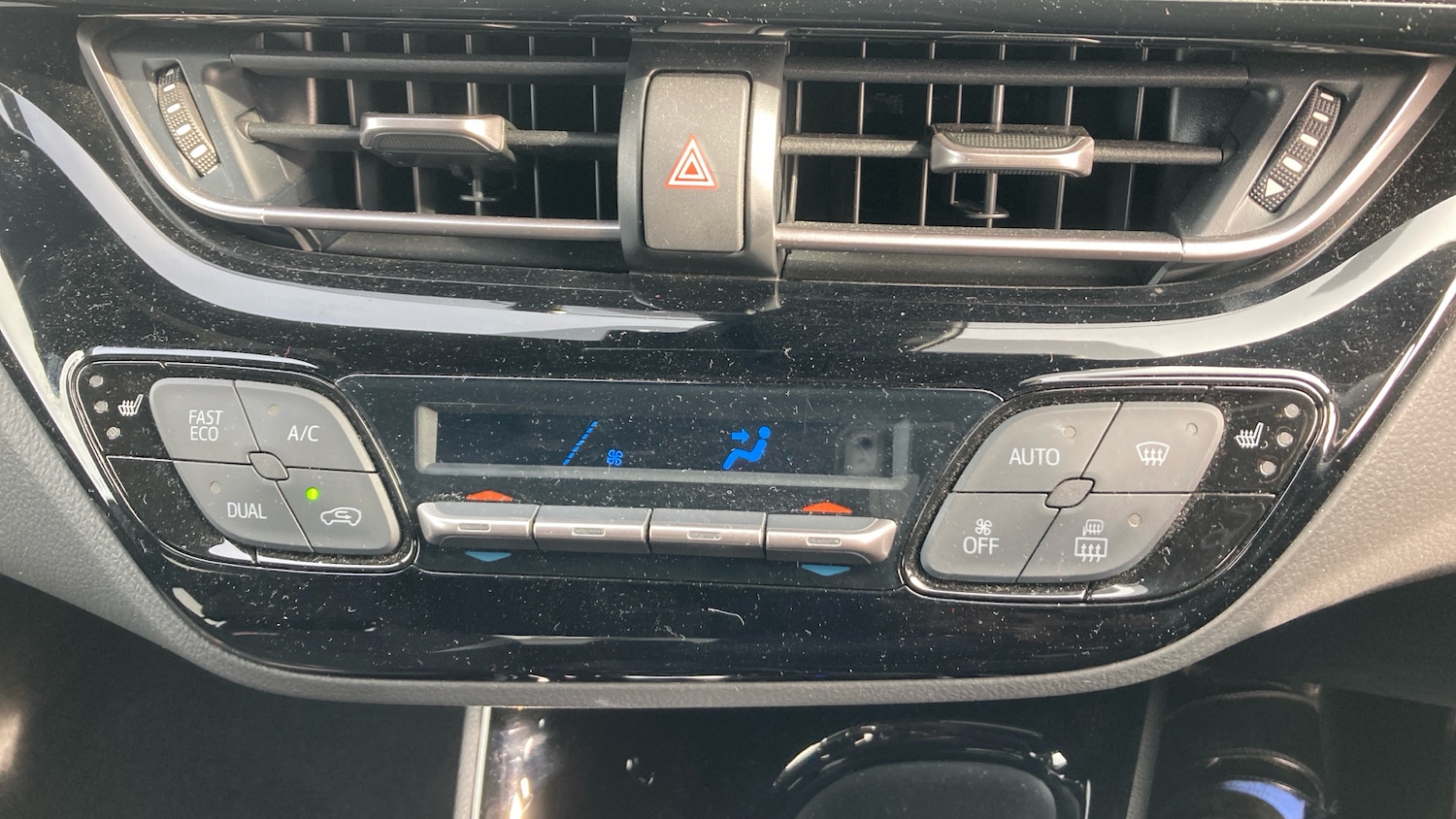 Used Toyota C-HR 2023 for sale - 78081604: Photo 37