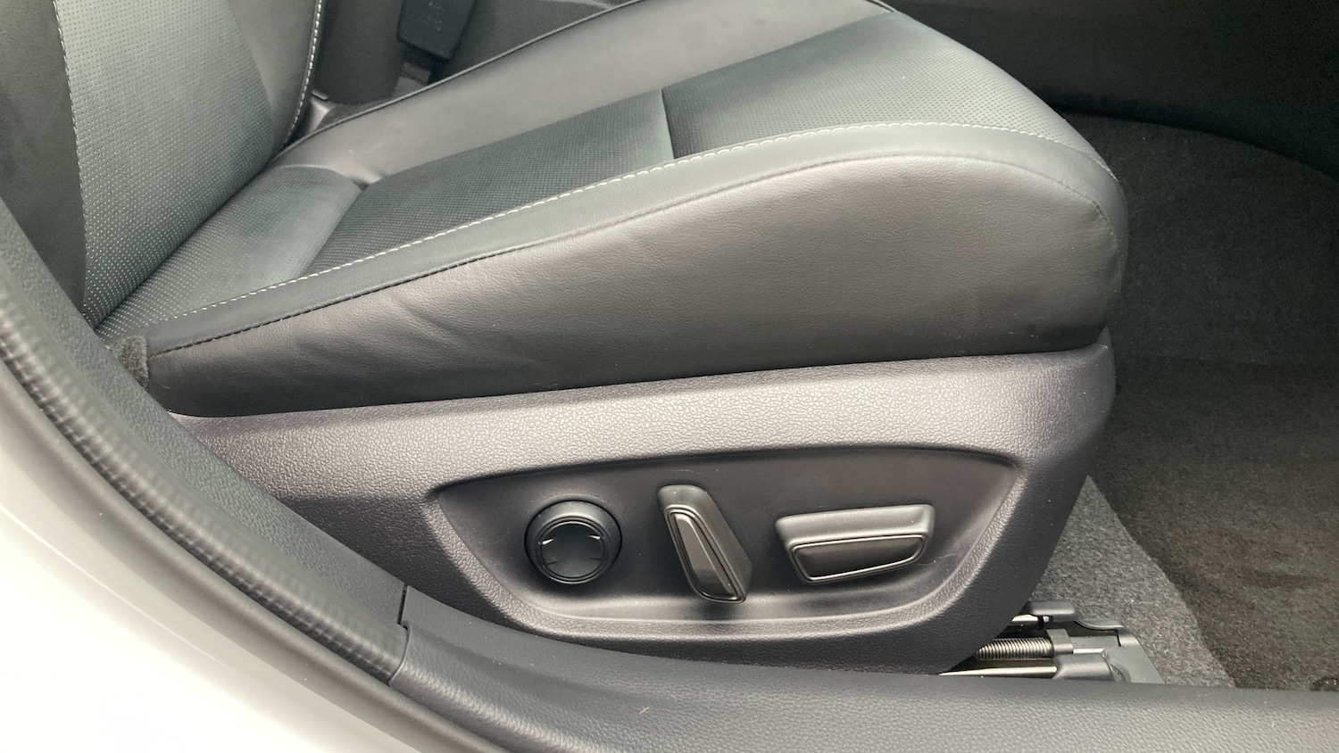 Used Toyota Prius 2025 for sale - 76464339: Photo 33