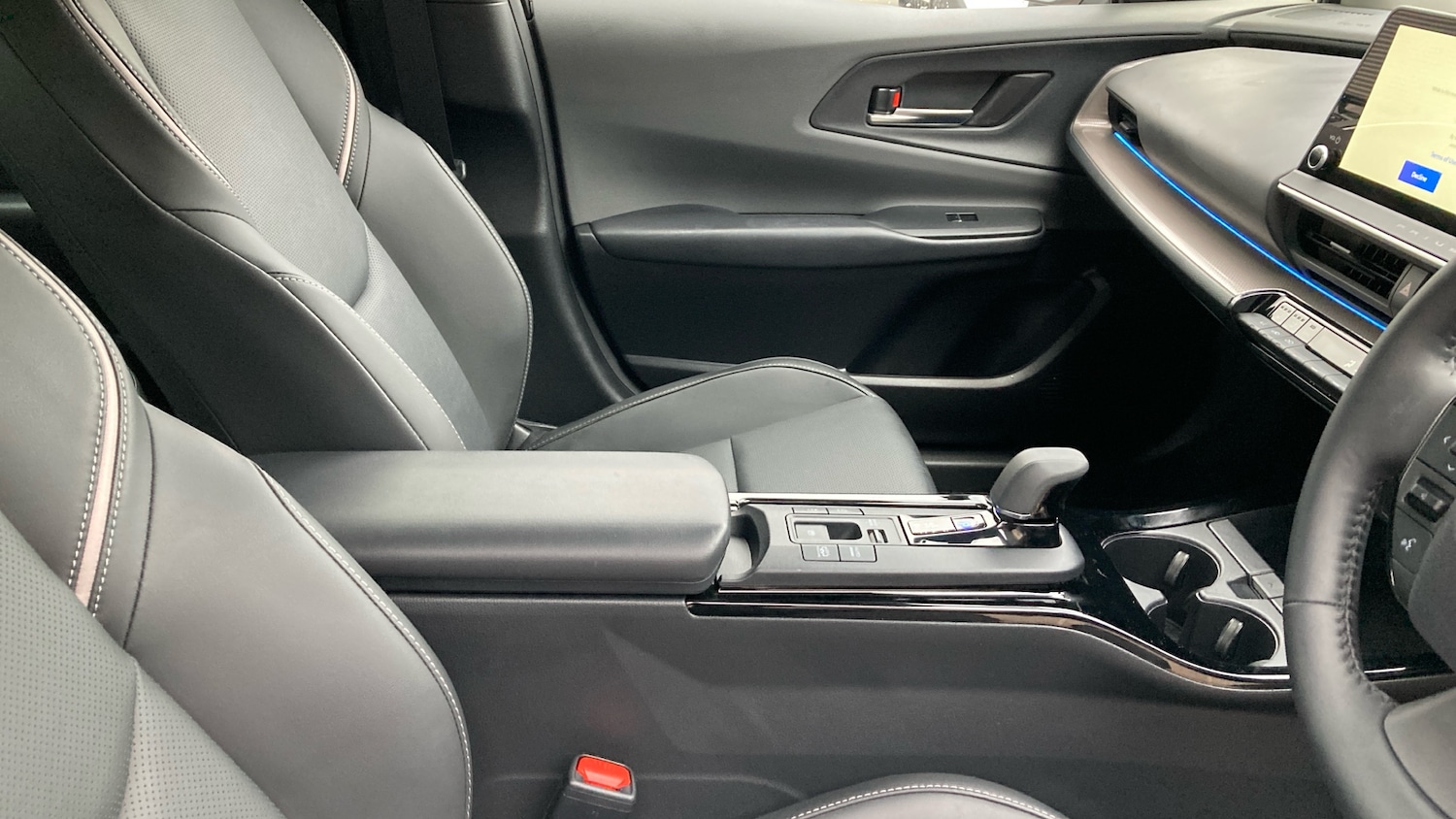 Used Toyota Prius 2025 for sale - 76464339: Photo 34