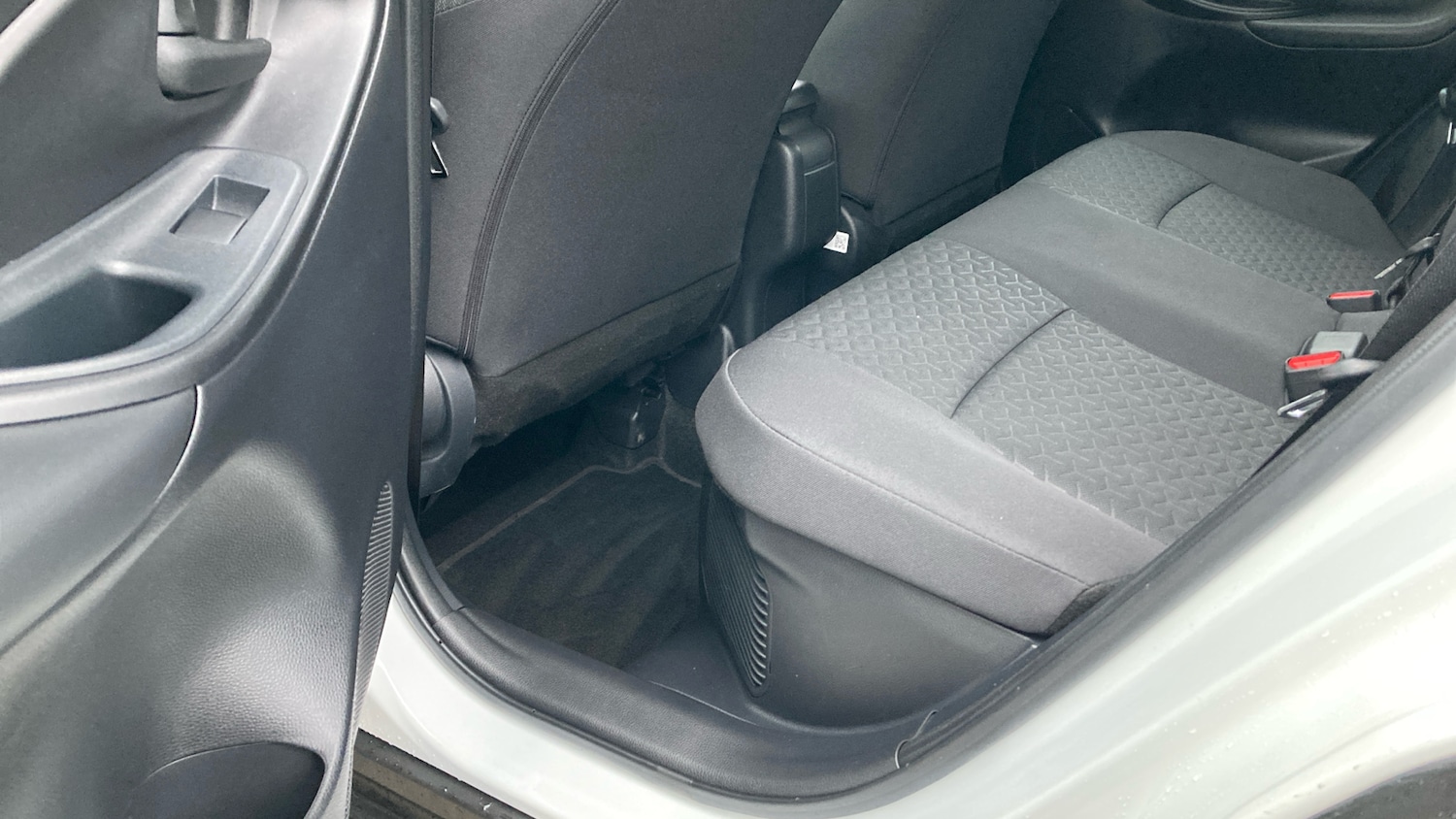 Used Toyota Yaris Cross 2024 for sale - 77592685: Photo 13