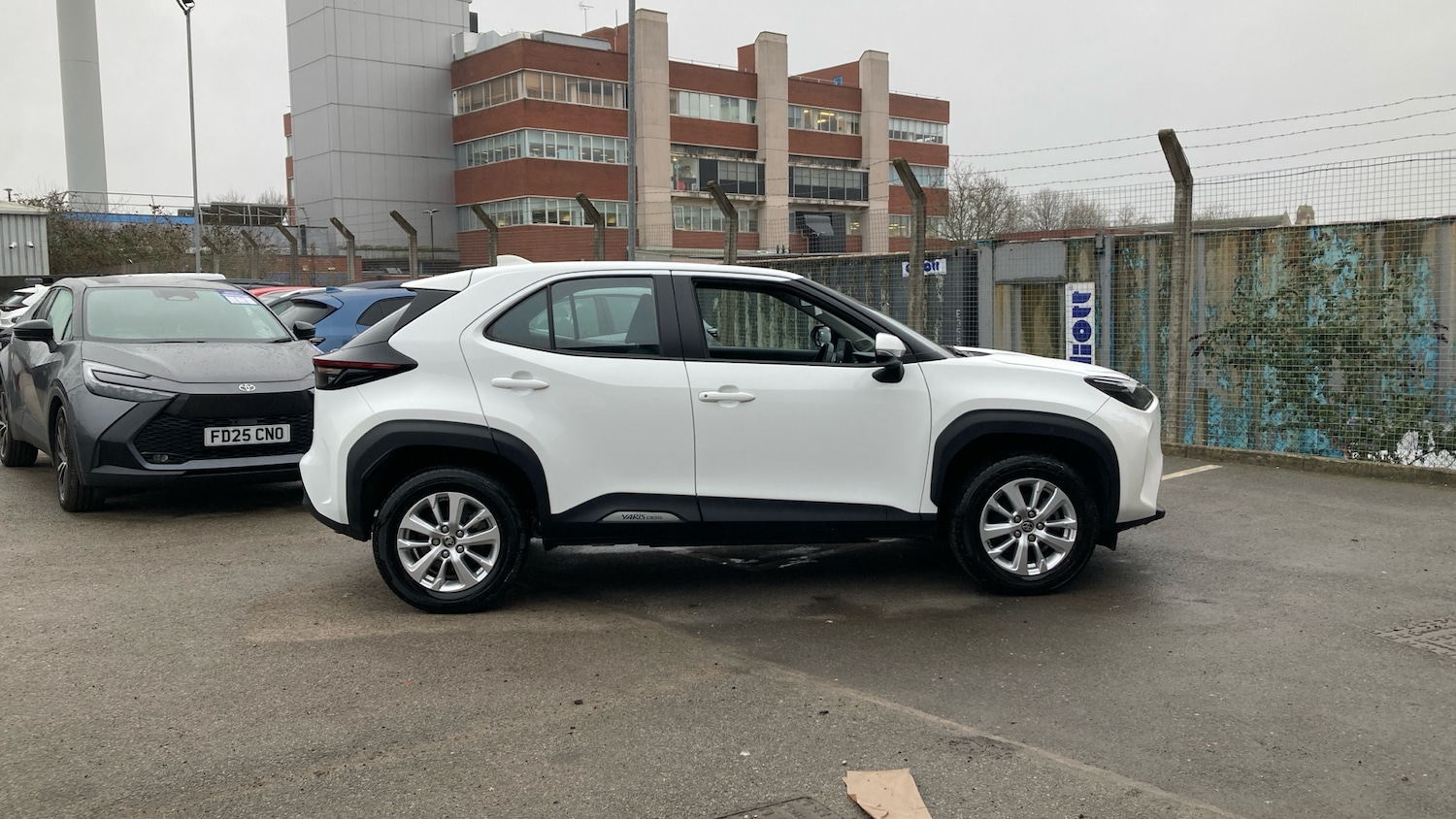 Used Toyota Yaris Cross 2024 for sale - 77592685: Photo 16