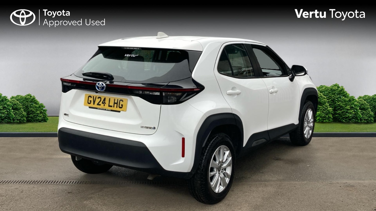 Used Toyota Yaris Cross 2024 for sale - 77592685: Photo 2