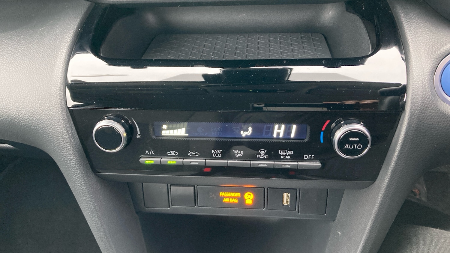 Used Toyota Yaris Cross 2024 for sale - 77592685: Photo 27