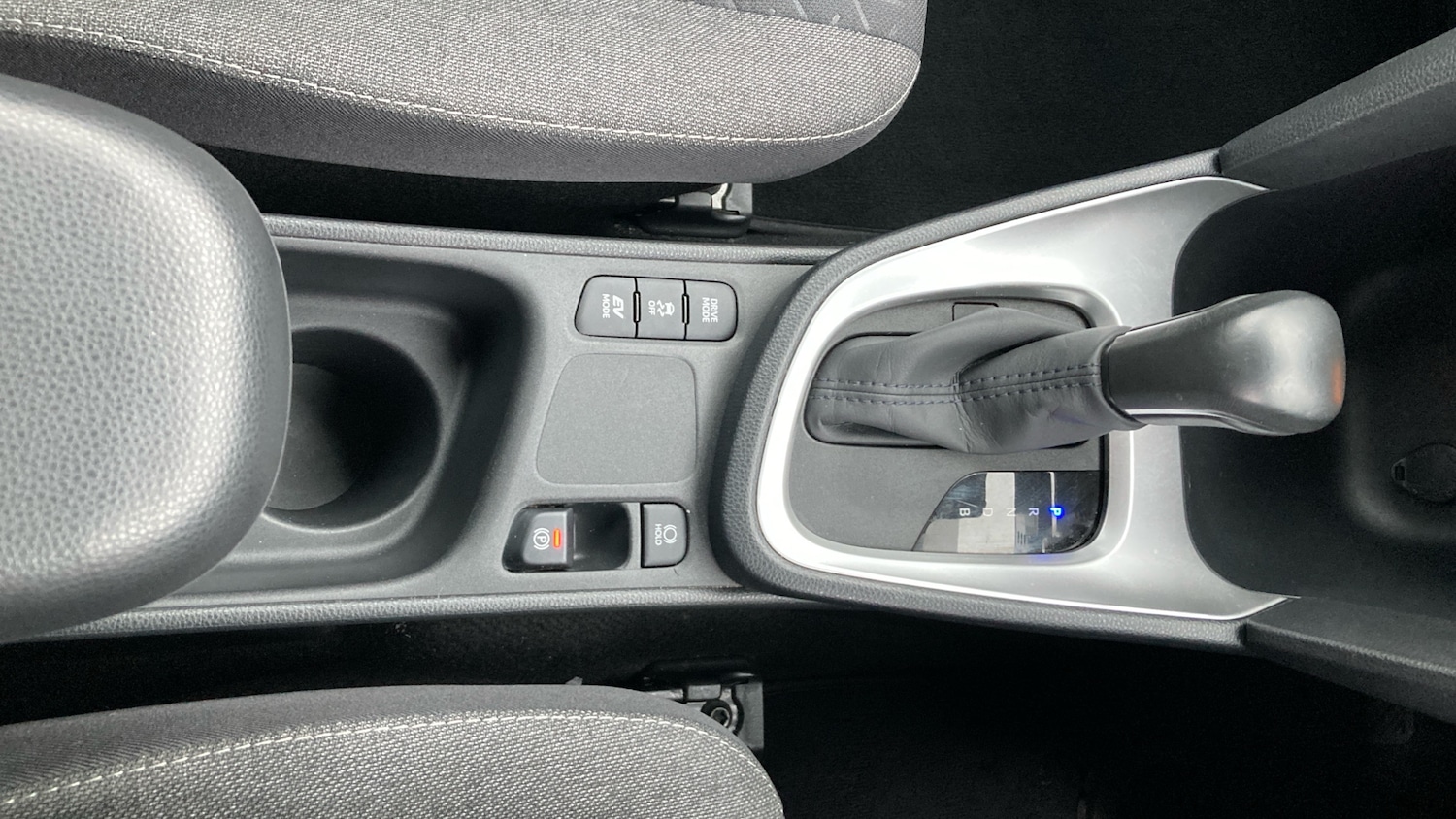 Used Toyota Yaris Cross 2024 for sale - 77592685: Photo 28