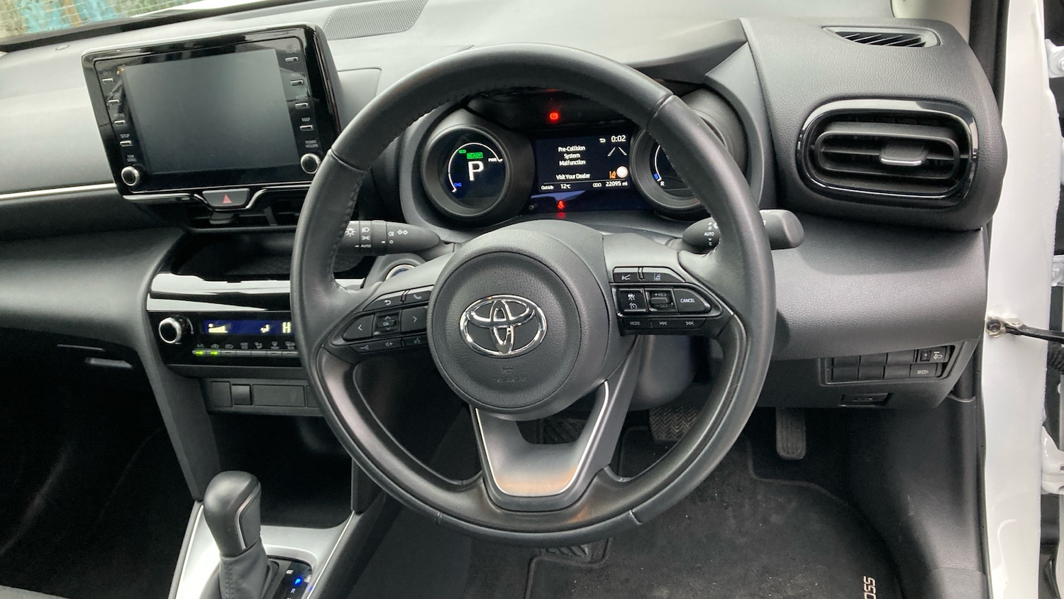 Used Toyota Yaris Cross 2024 for sale - 77592685: Photo 6