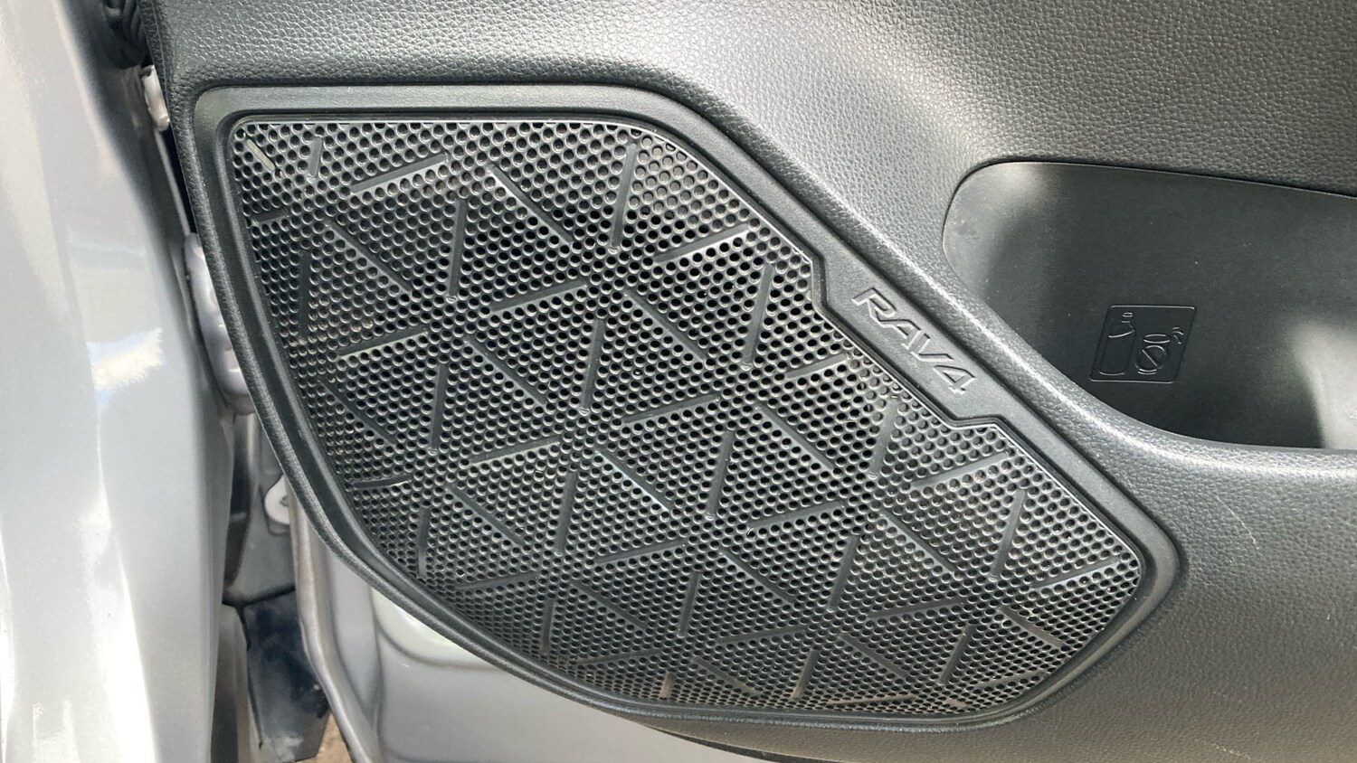 Used Toyota RAV4 2020 for sale - 77836774: Photo 34