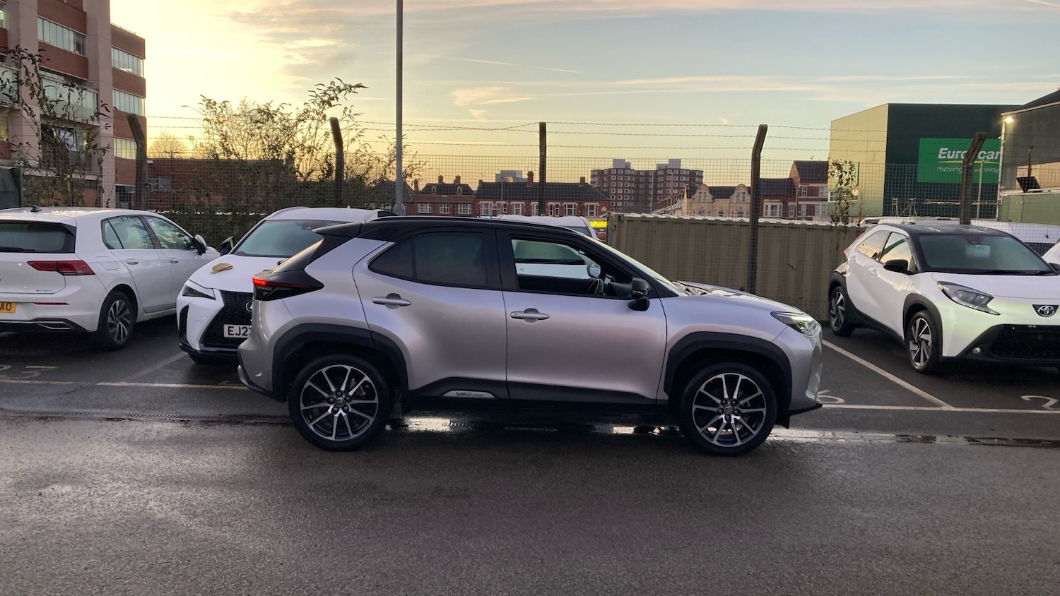 Used Toyota Yaris Cross 2022 for sale - 76945315: Photo 16