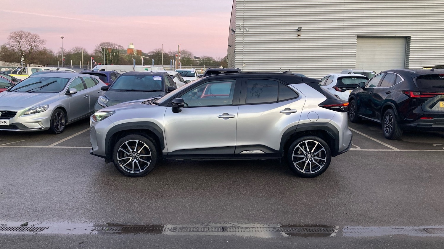 Used Toyota Yaris Cross 2022 for sale - 76945315: Photo 17