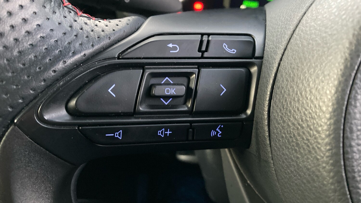 Used Toyota Yaris Cross 2022 for sale - 76945315: Photo 37