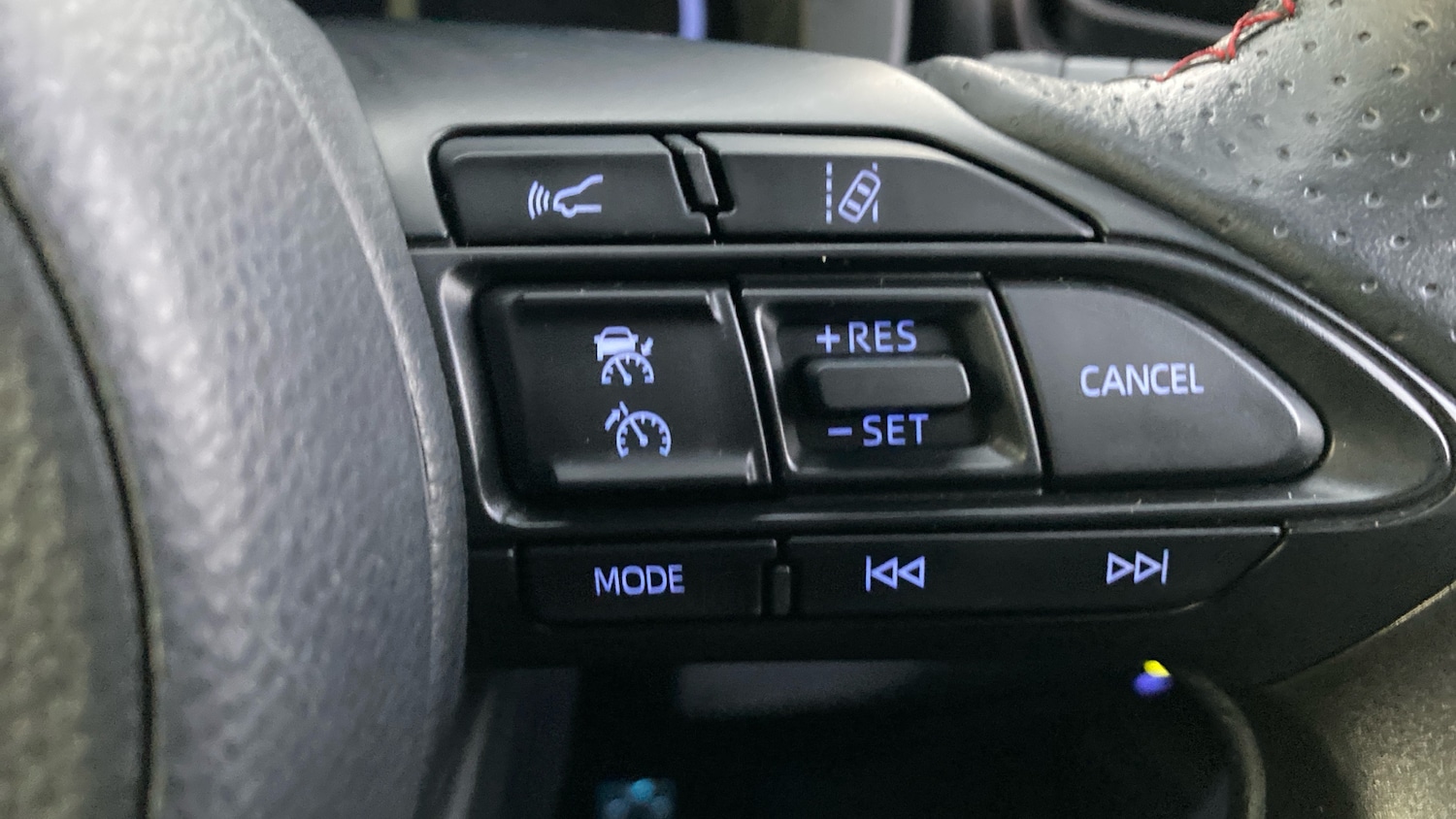 Used Toyota Yaris Cross 2022 for sale - 76945315: Photo 38